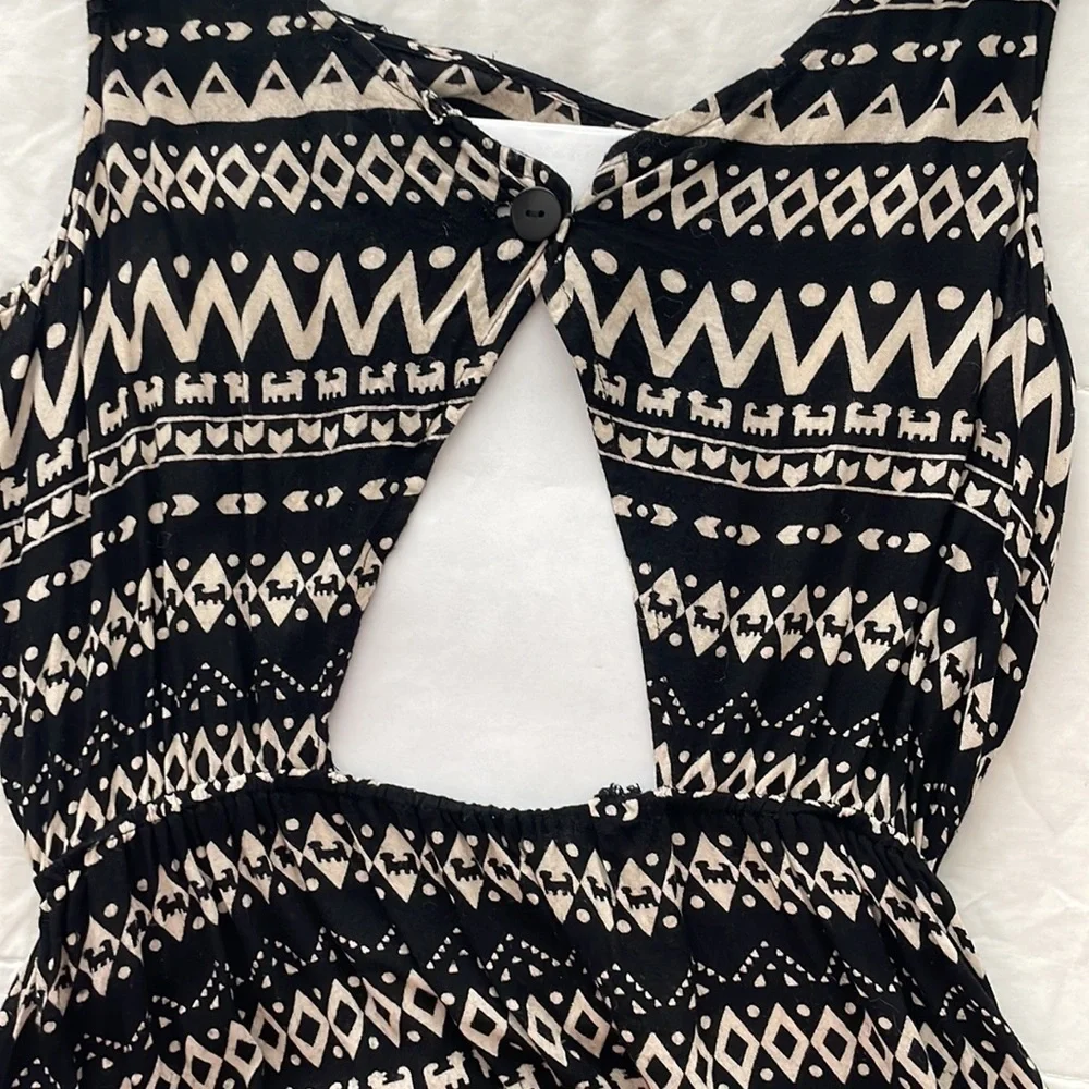 Patrons of Peace Women’s Black Tribal Print Dress w/ Back Cut Out - Size Medium